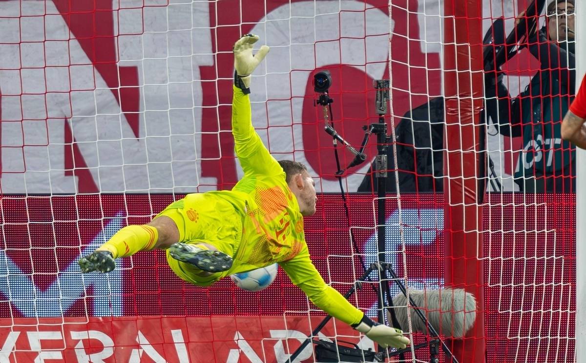 关于巴黎球星受伤离场，或缺重要比赛的信息