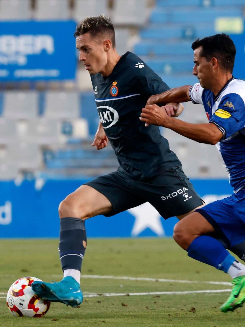 西班牙球队热身赛获胜，实力超群