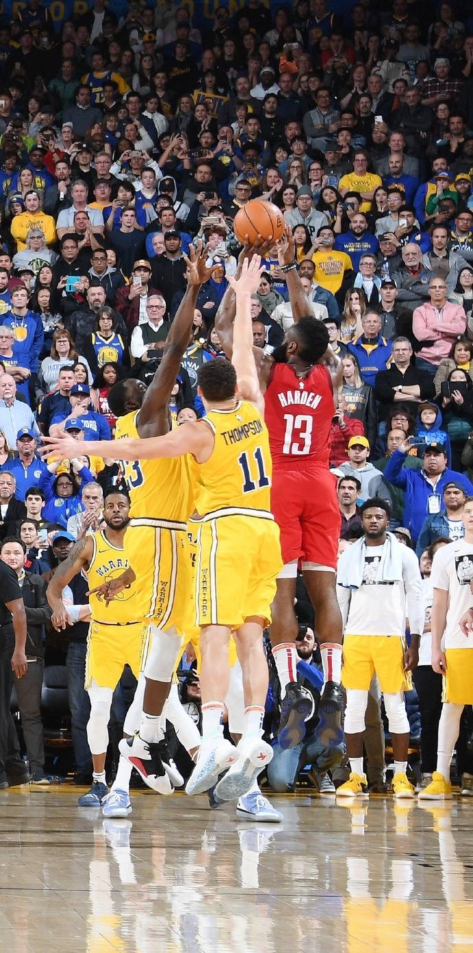 火箭遭遇连败，哈登需要更多的队友支持才能反弹