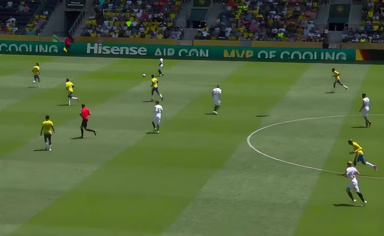 凯恩在日本队比赛中出色防守，惊险取胜引发热议！