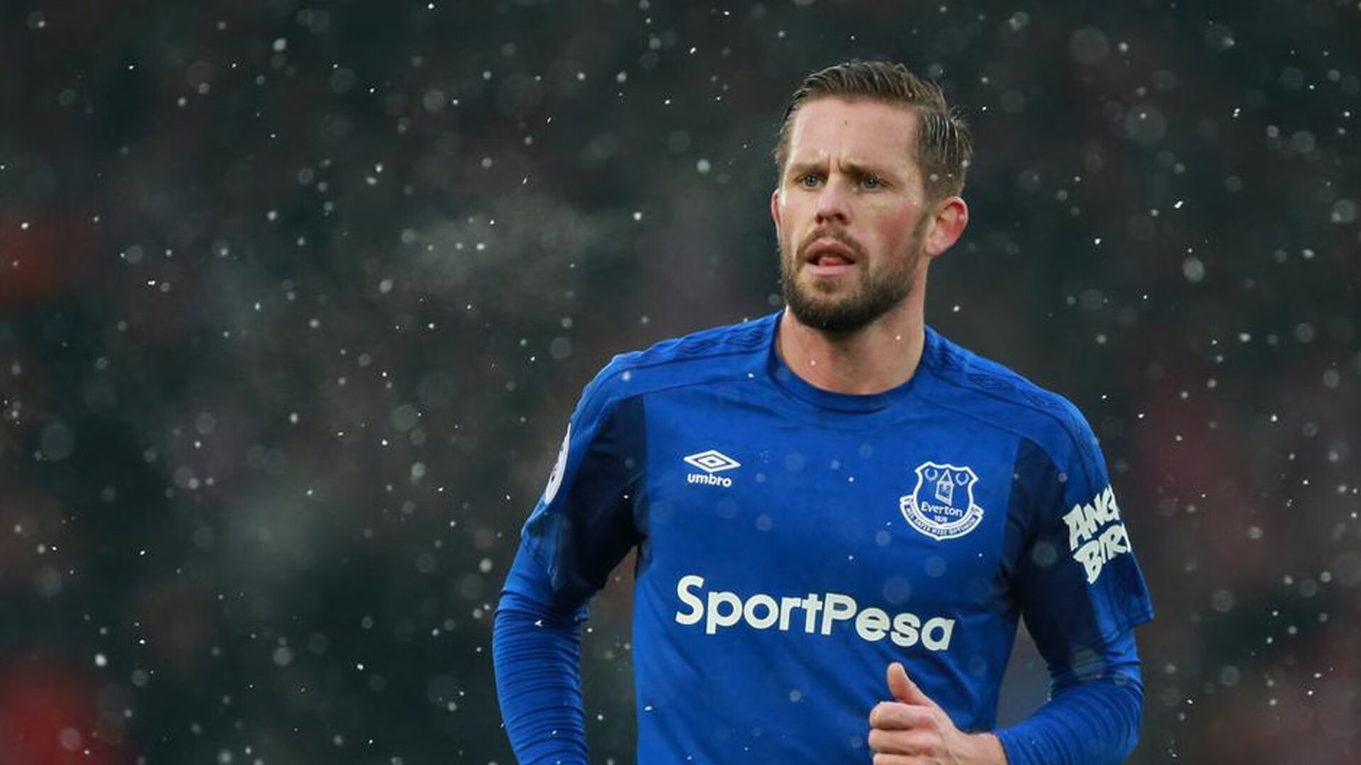 Doinb在中国队比赛中惊险取胜，比分优势明显引发热议！